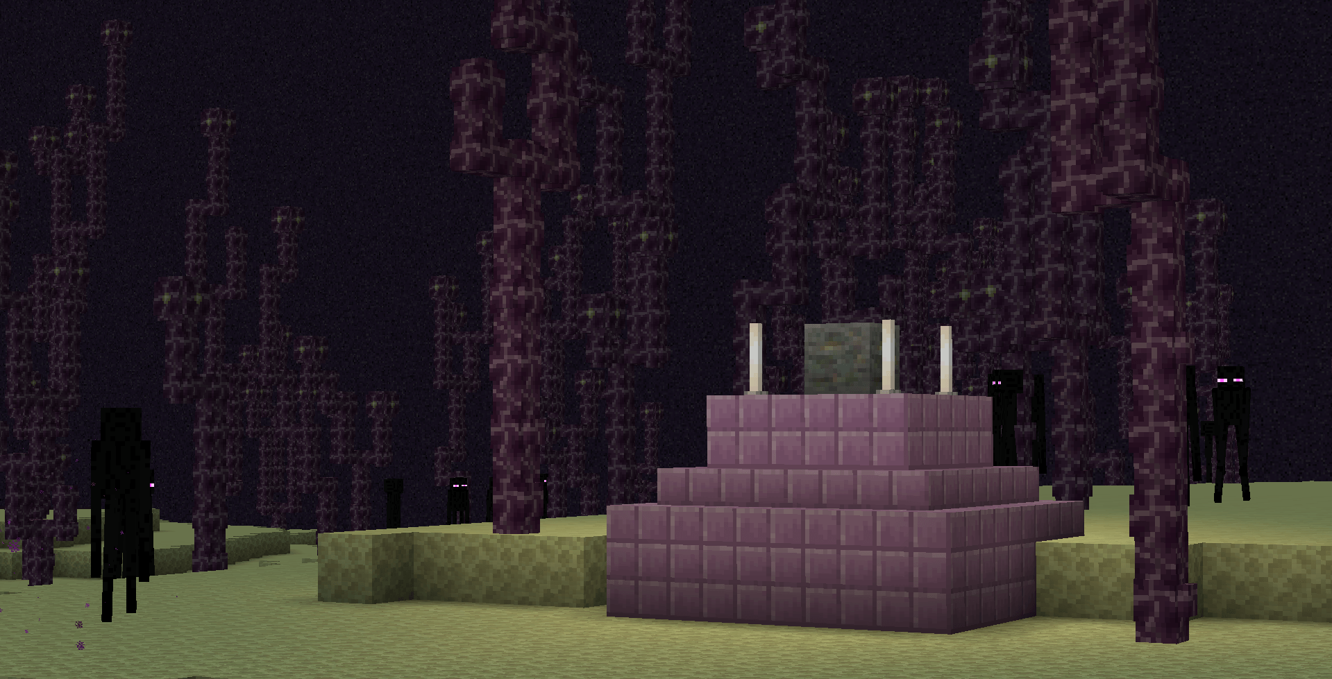 Thumbnail An everyore altar (placed by me) in the End.