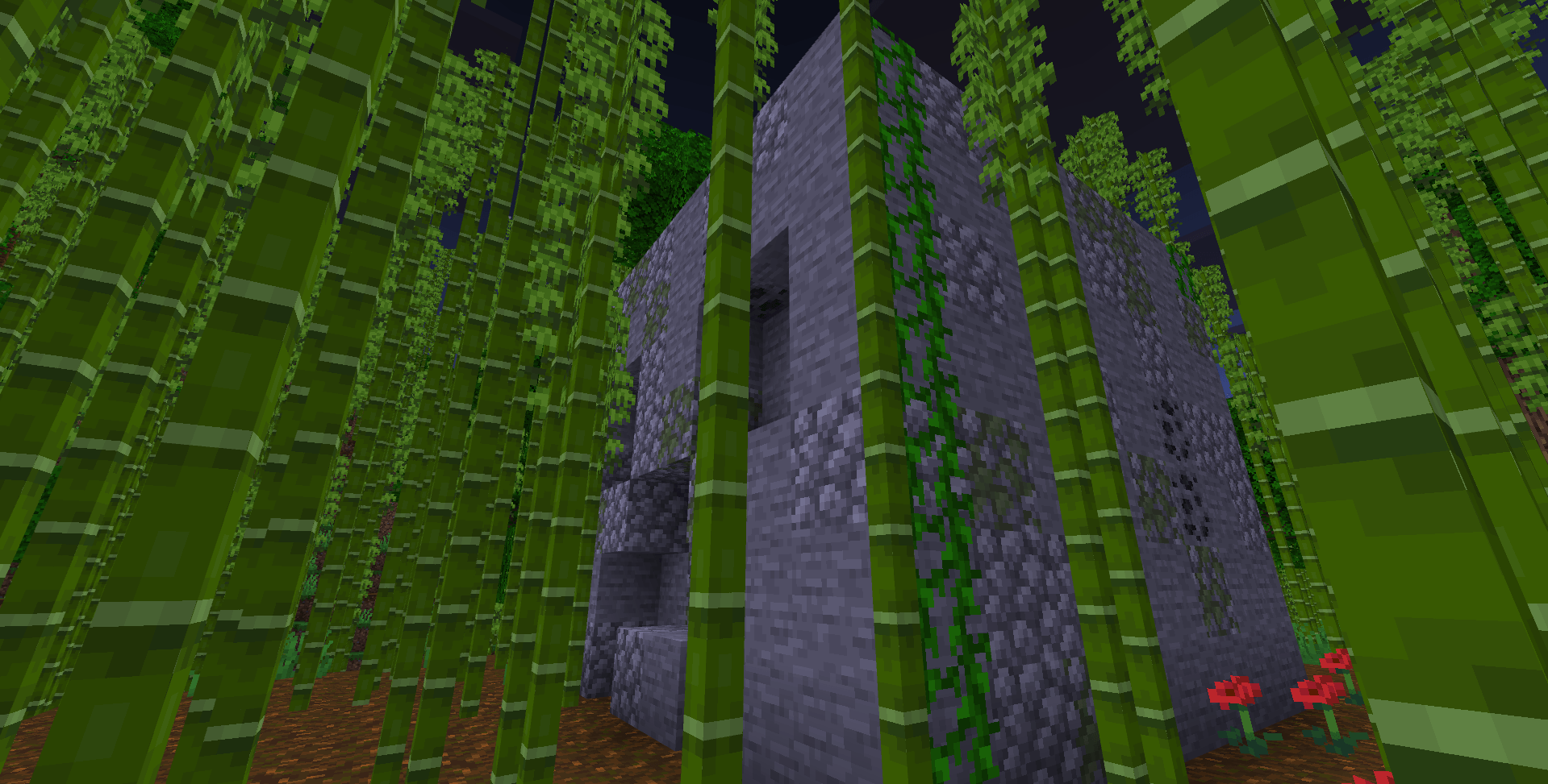 Thumbnail A ruined creeper head in the jungle