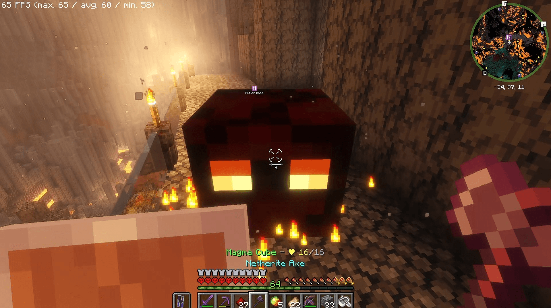 The sounds of hitting mobs and critical hits have been changed.
