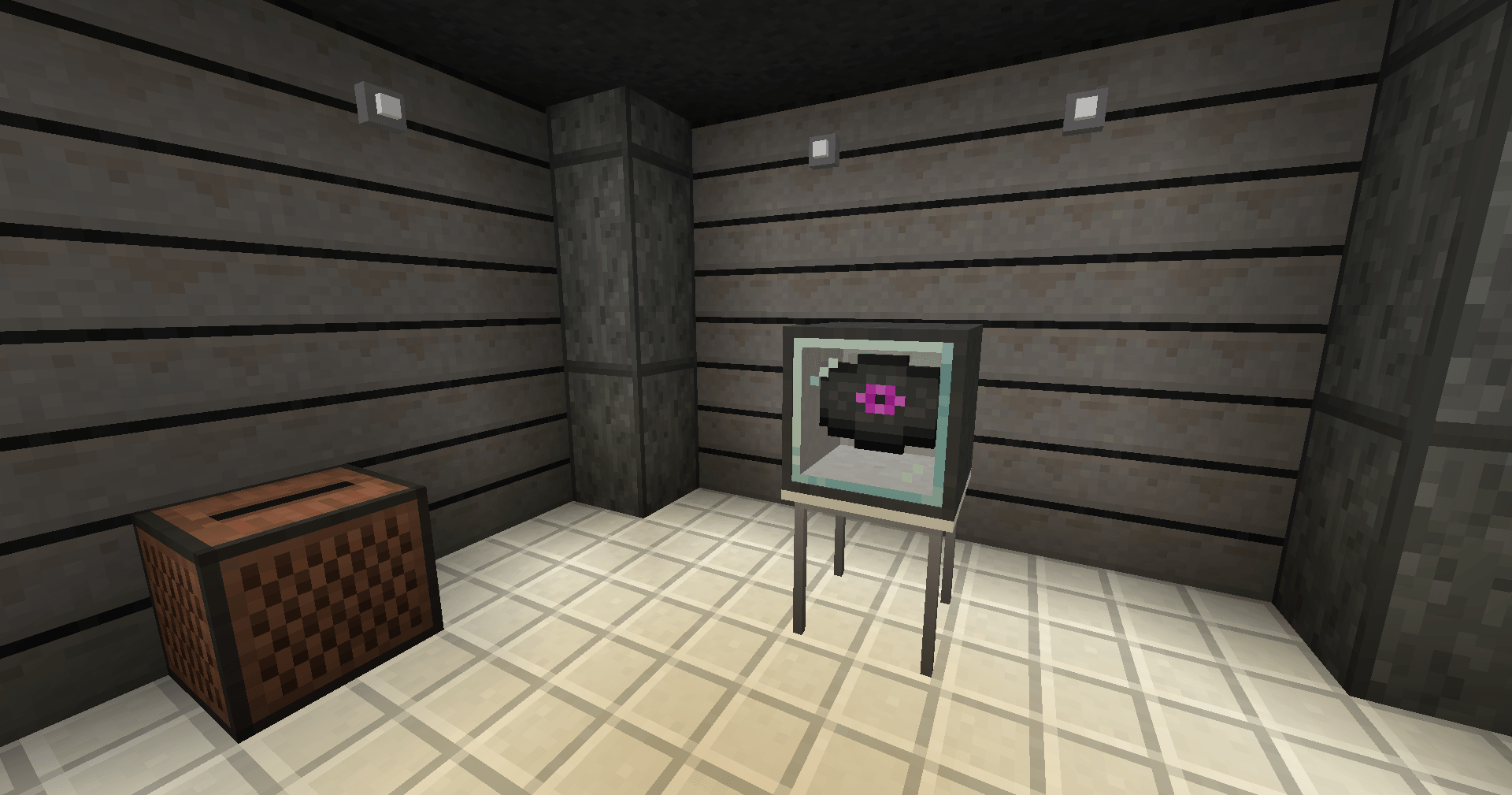 Thumbnail SCP-092 instance in a box.