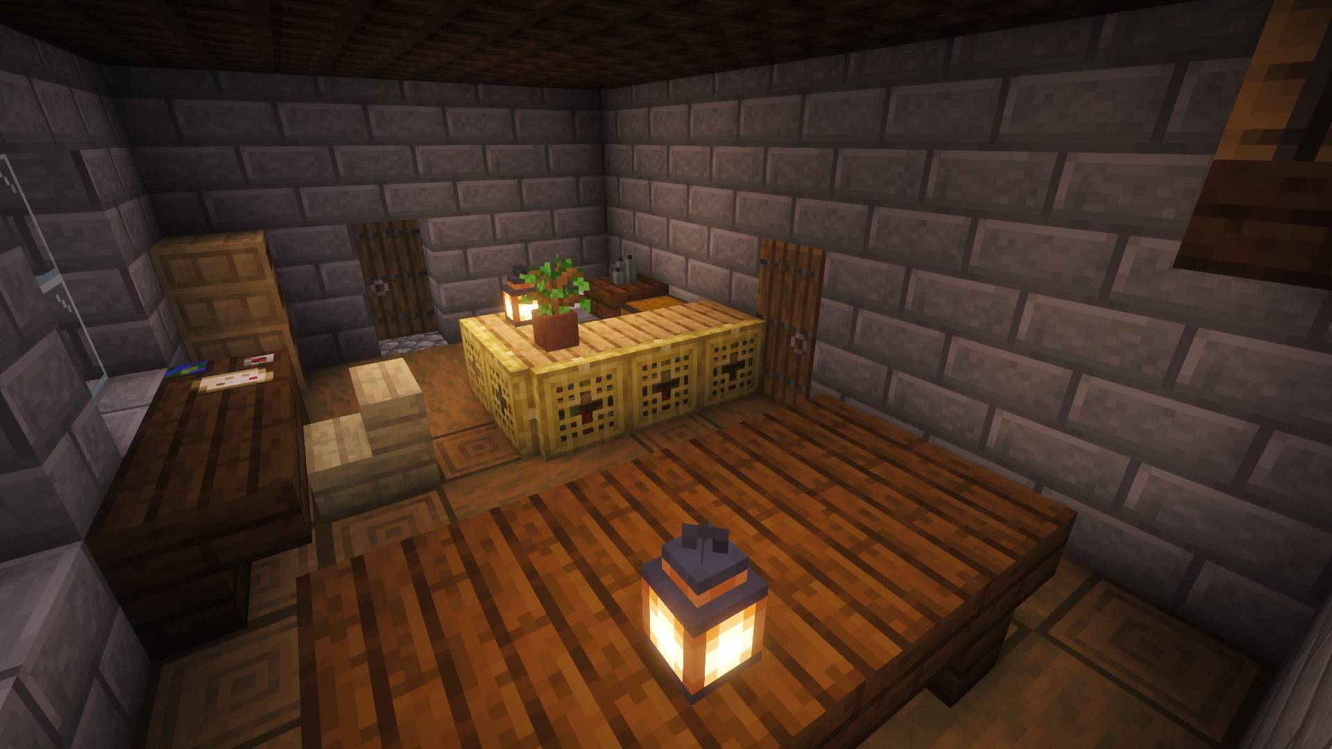 Thumbnail The commanders bedroom and planning area.