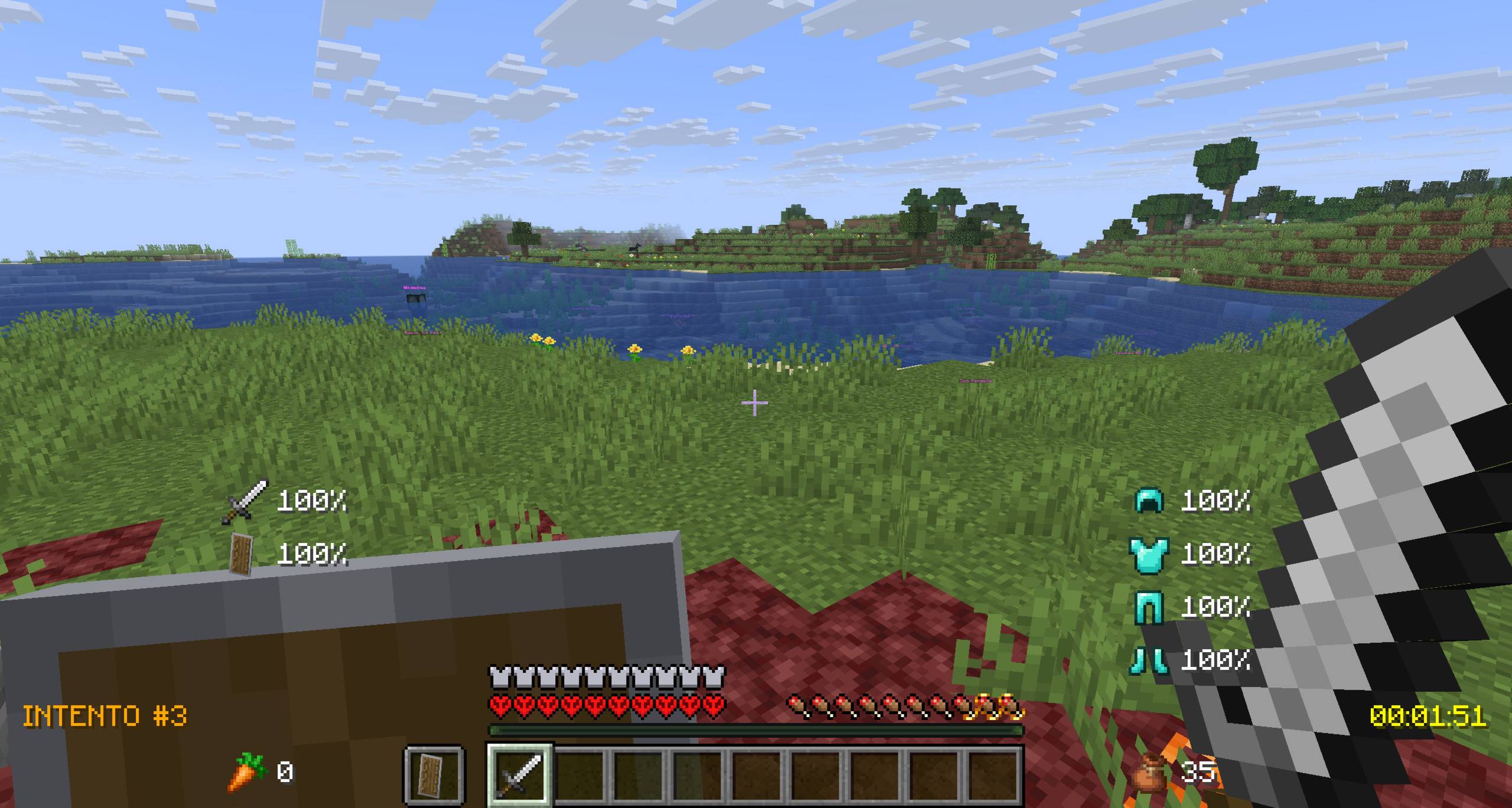 Monitor equipped armor, weapons and tools without opening your inventory.
