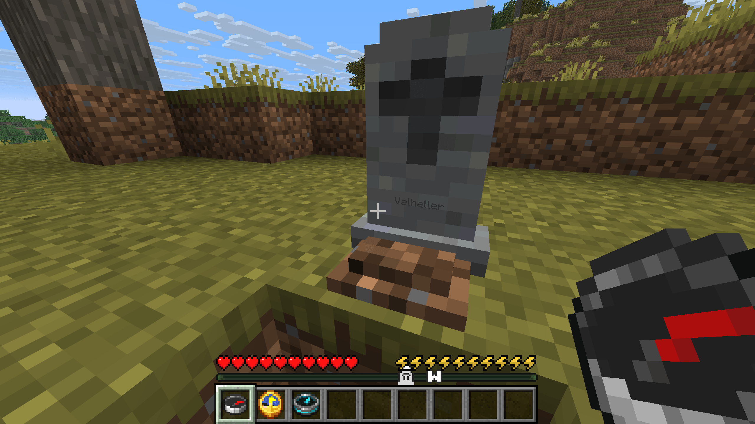 Thumbnail Die, and your items and XP rest here; only you can open it
