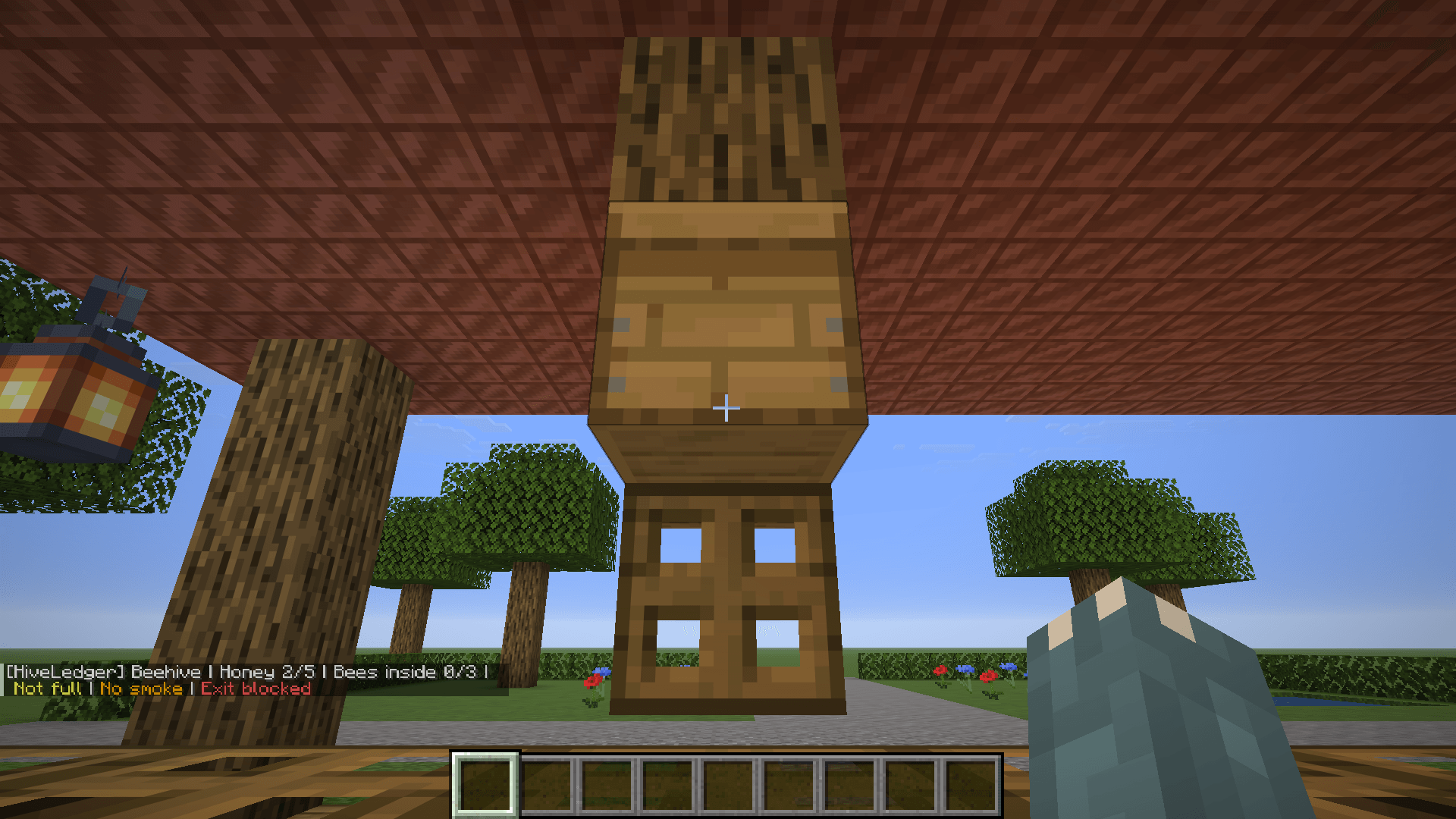 Thumbnail Real gameplay: blocked exit readout from the rear. A front plank blocks the exit behind the hive; the open trapdoor in the foreground is not the obstruction.