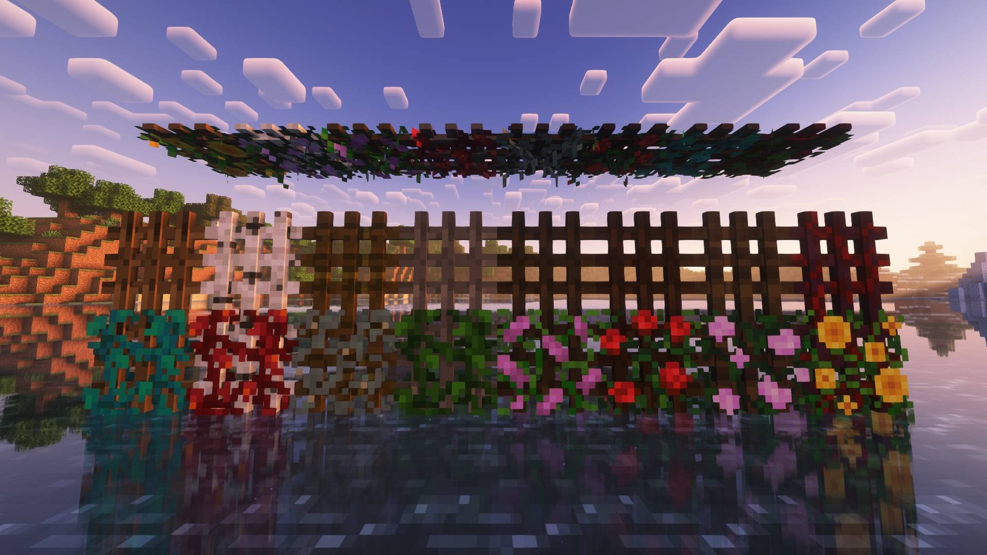 Lattices can be used to place plants on walls or ceilings. Their plants like vines do not spread. Also, they are climbable. (V1.3.0)
