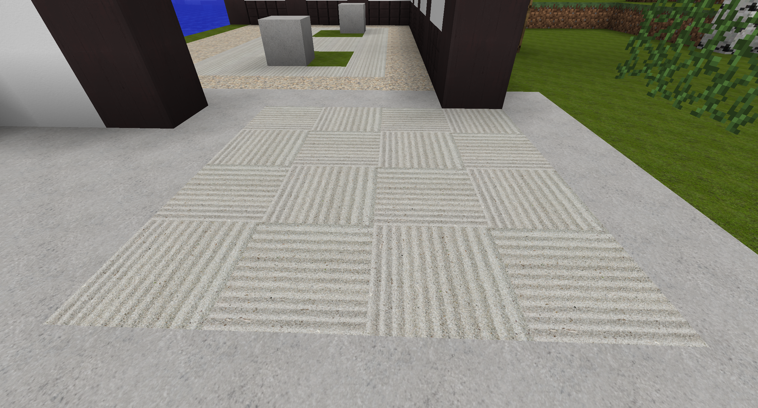 A nice pattern you can make with raked sand.