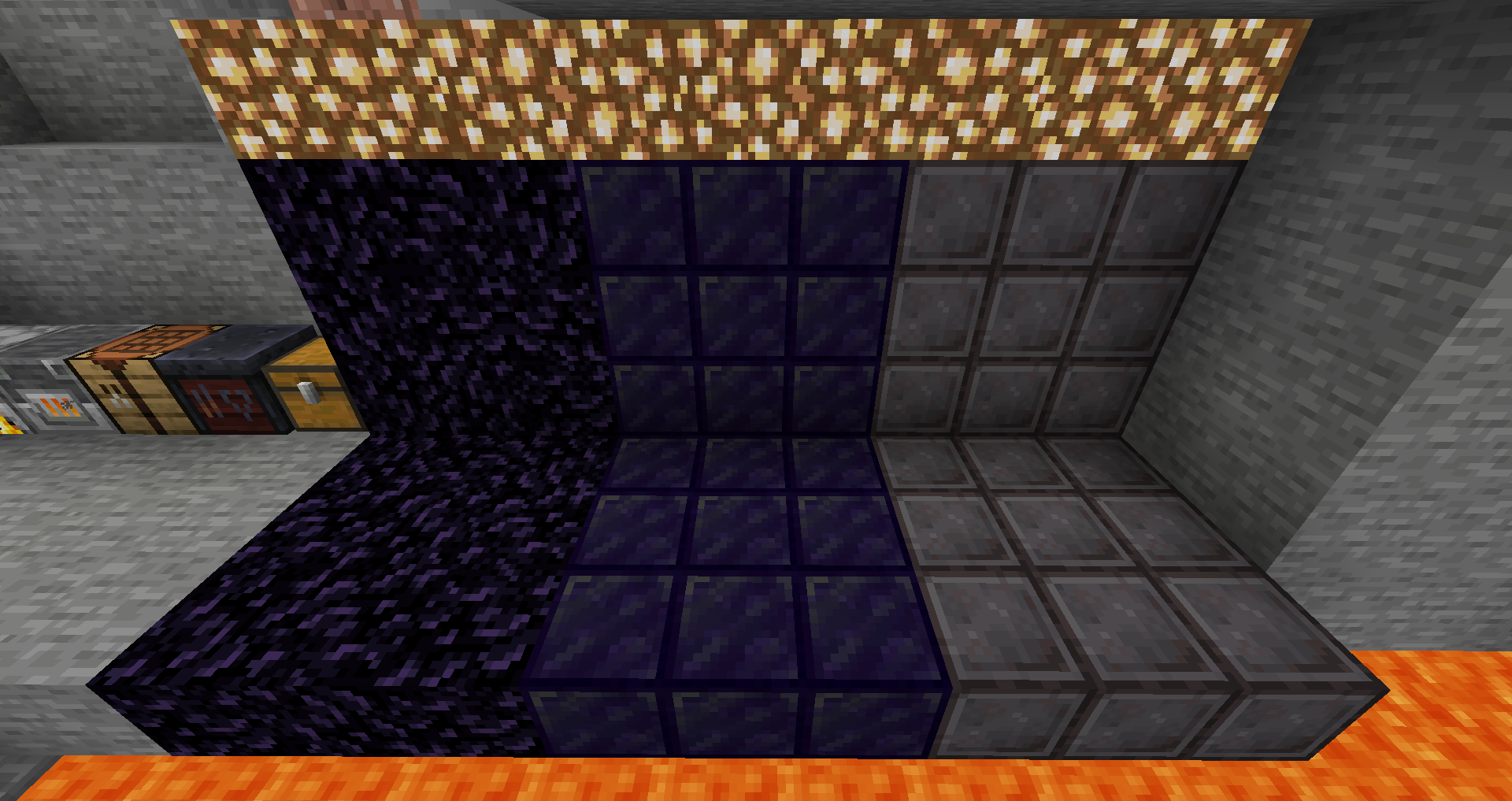 Comparing Obsidian Blocks with Netherite Blocks.