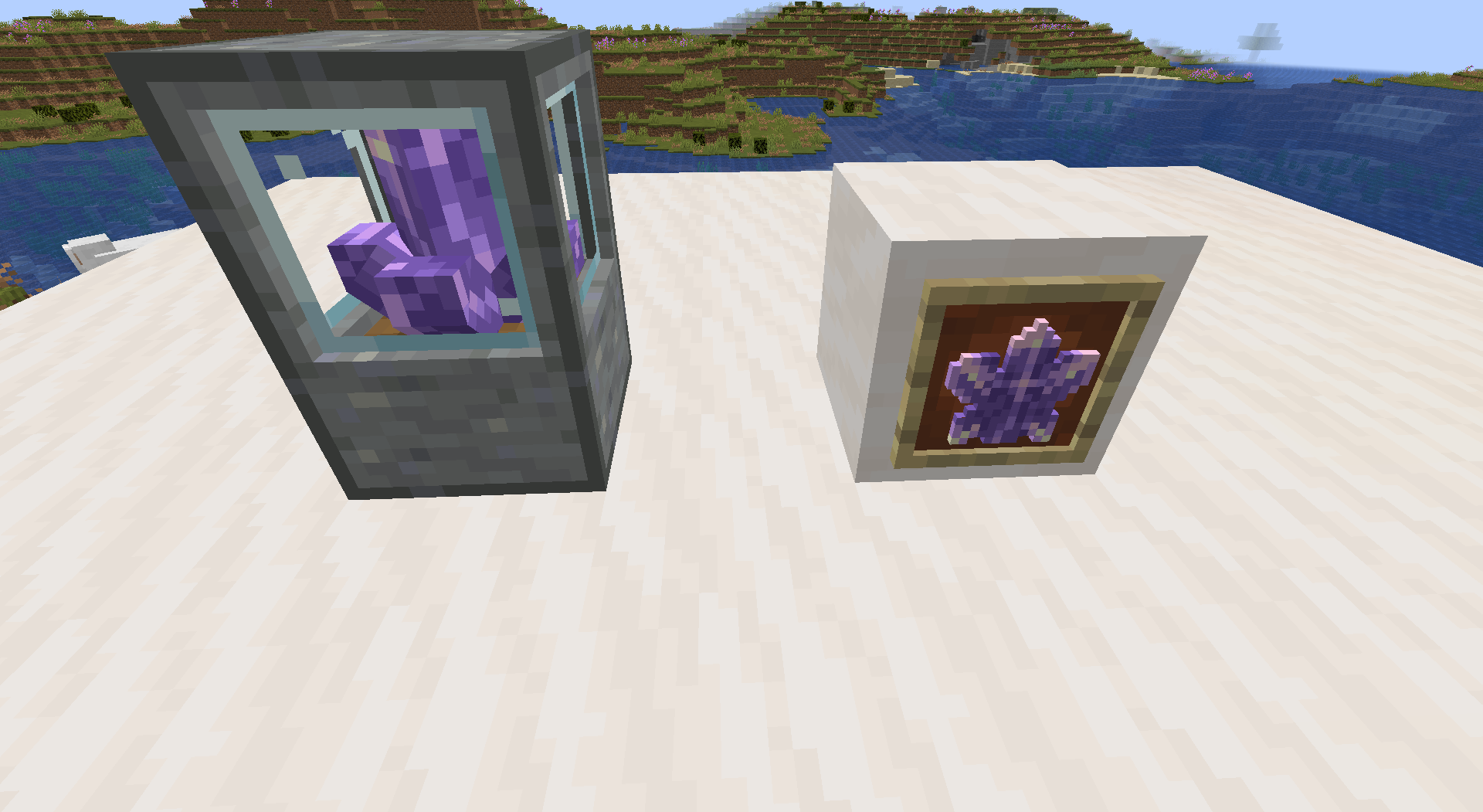 Growing crystals block and item.