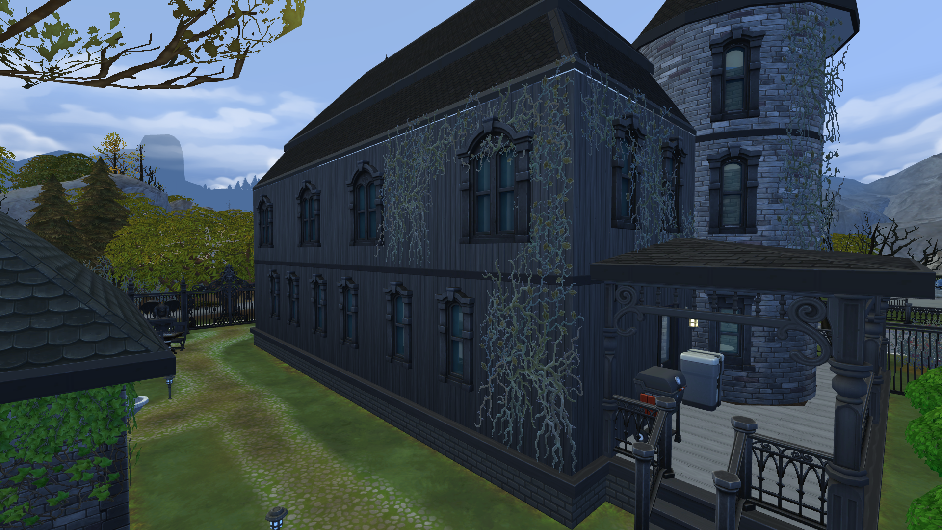 Thumbnail The rear of the home is quite tight