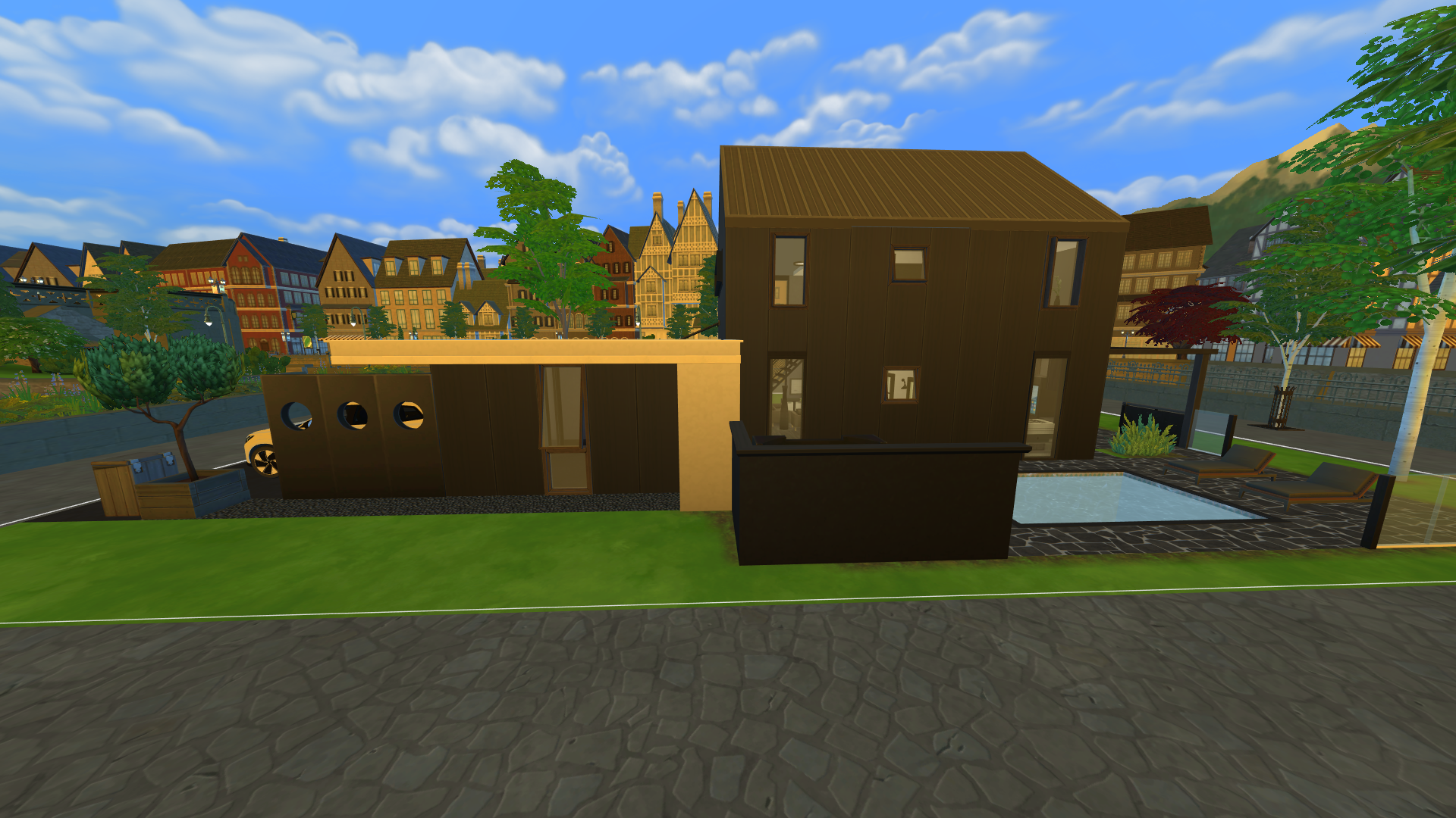 Thumbnail Side of the home