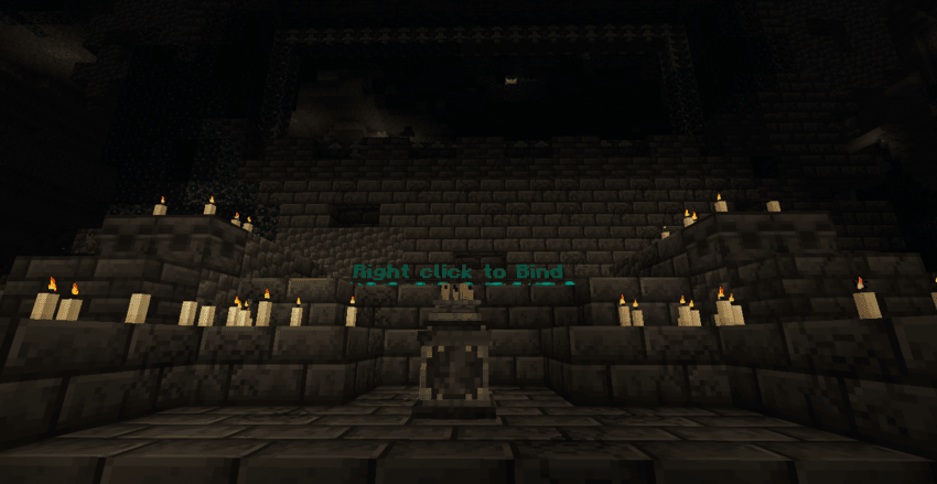 Алтарь Шепчущего Мифа перед величественным центром Древнего города