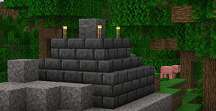 Everyore Pedestal (Forest)