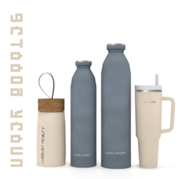Kaziecc ~ Water bottles clutter ♡ logo