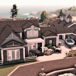 Huge Hamptons Coastal Family Mansion