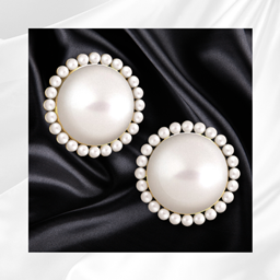 Pearl Stud Earrings 02
