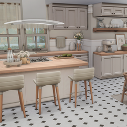 Beautiful traditonal kitchen with Pantry