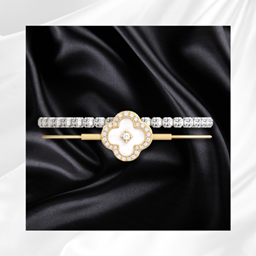 Crystal Clover bracelet left v2 project image
